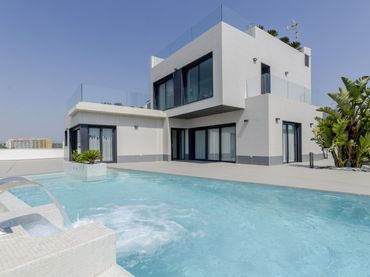Xalet amb piscina en venda a Orihuela Costa