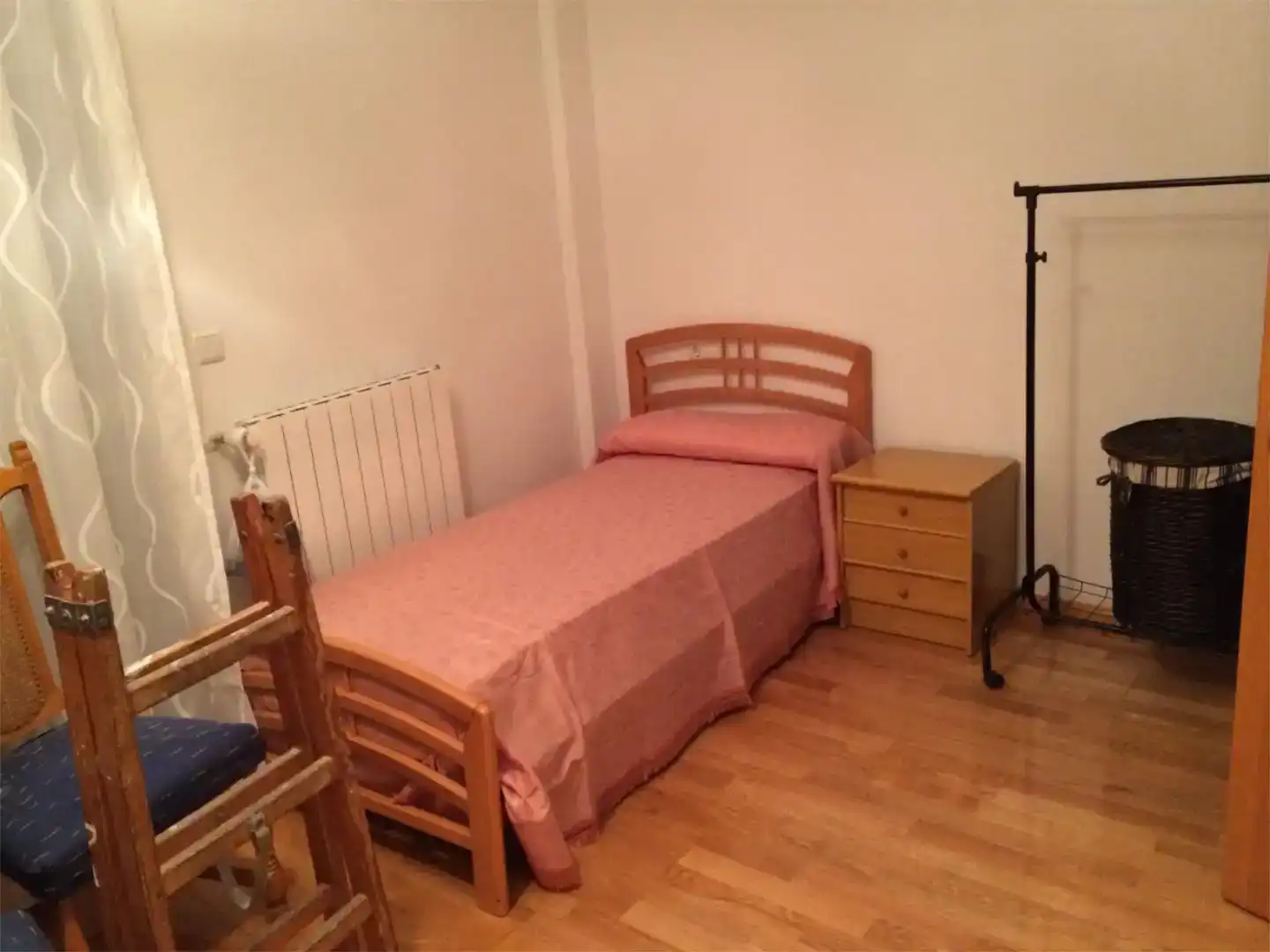 Schlafzimmer von Wohnung zur Miete in  Zaragoza Capital mit Klimaanlage