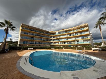 Schwimmbecken von Wohnungen zum verkauf in Santa Eulària des Riu mit Klimaanlage, Heizung und Terrasse