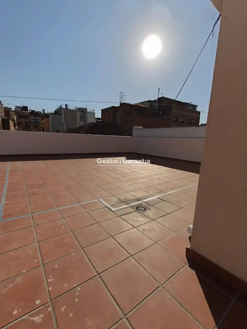 Terraza de Piso en venta en L'Hospitalet de Llobregat con Terraza y Amueblado