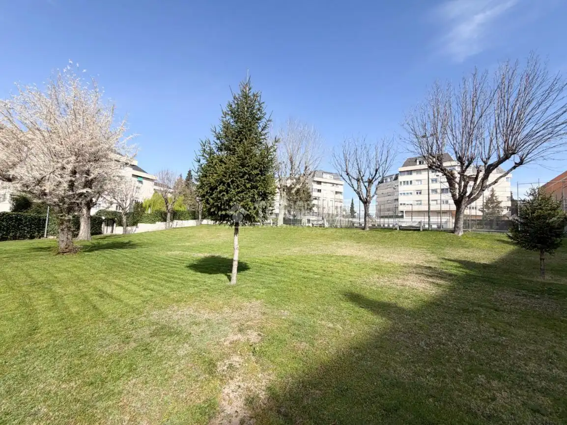 Garden of Flat for sale in Collado Villalba  with Air Conditioner, Heating and Parquet flooring