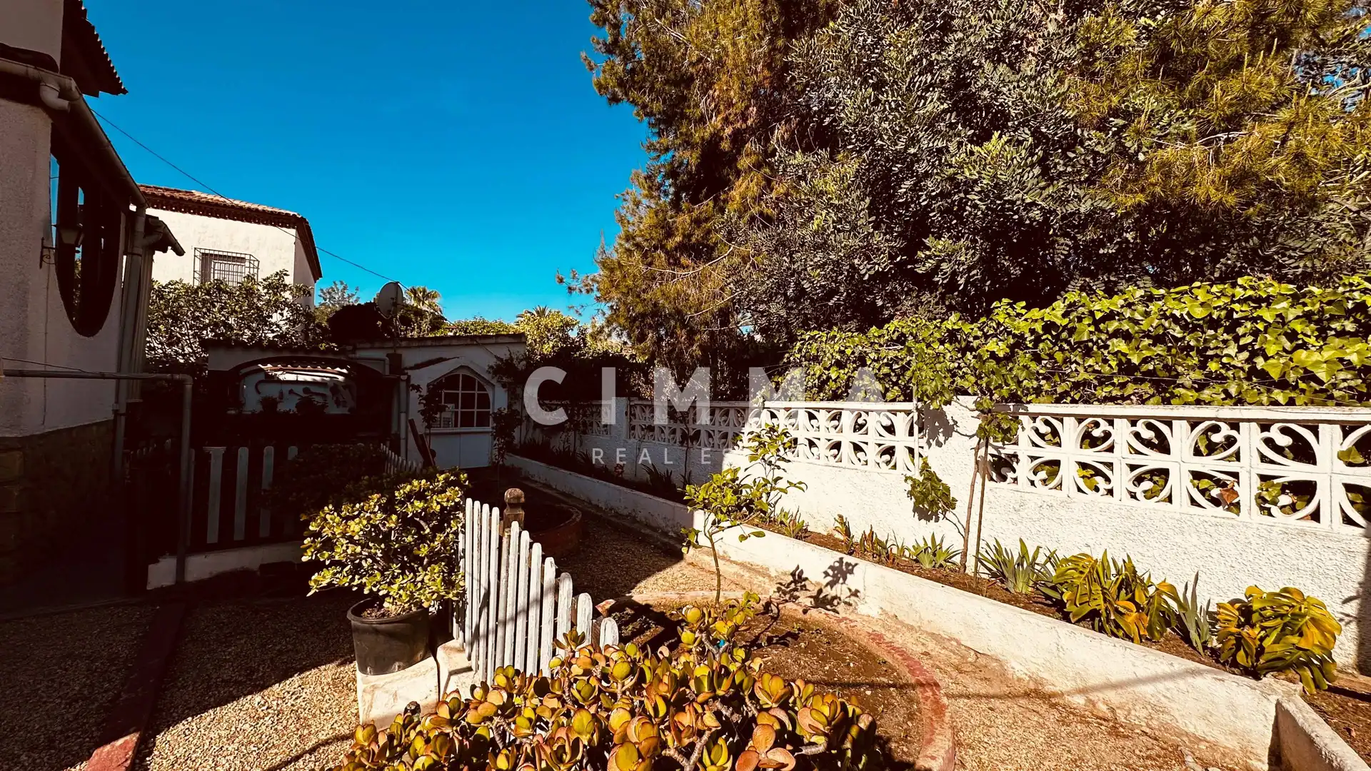 Jardín de Casa o chalet en venta en La Nucia con Aire acondicionado, Calefacción y Jardín privado