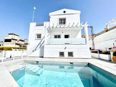 Haus zum Verkauf in Orihuela Costa