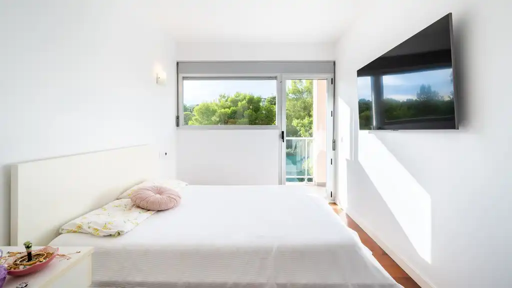 Bedroom of Apartments for sale in Calvià  with Air Conditioner, Terrace and Storage room