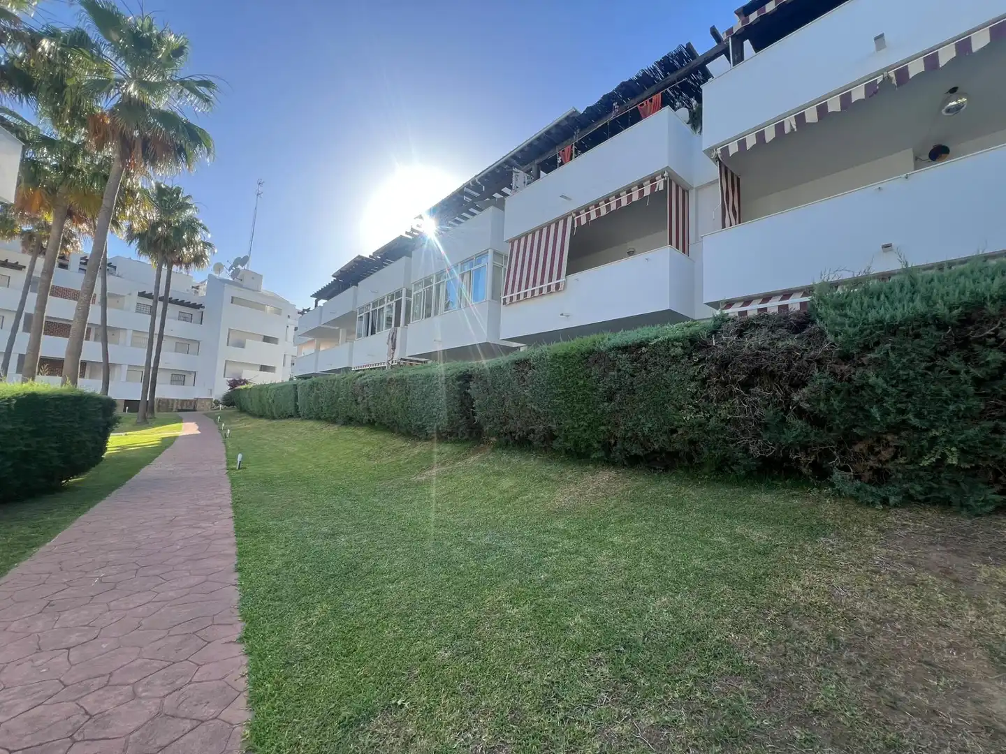 Apartamento en venta en 42 AVENIDA ESMERALDA DE RIVIERA #3, imagen 2