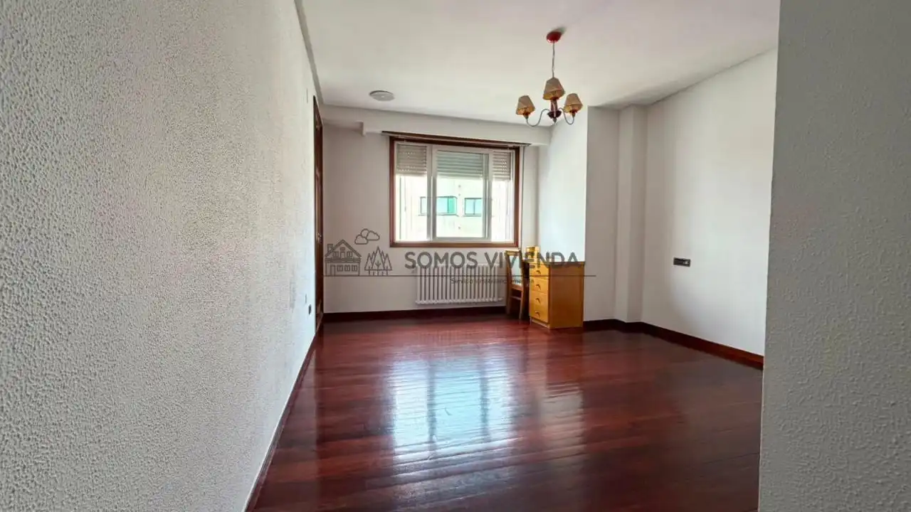 Living room of Flat for sale in Ourense Capital   with Heating, Furnished and Balcony