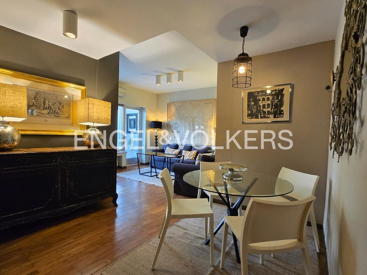 Exterior view of Apartment to rent in  Madrid Capital  with Air Conditioner, Heating and Terrace