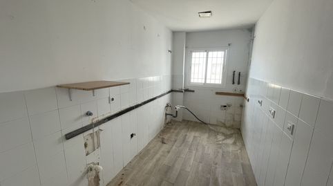 Foto 5 de Piso de alquiler en C/ Madroño, Urb Palmito, Montellano, Sevilla