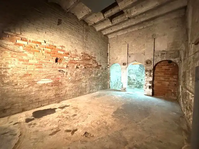 Commercial properties for rent in Girona