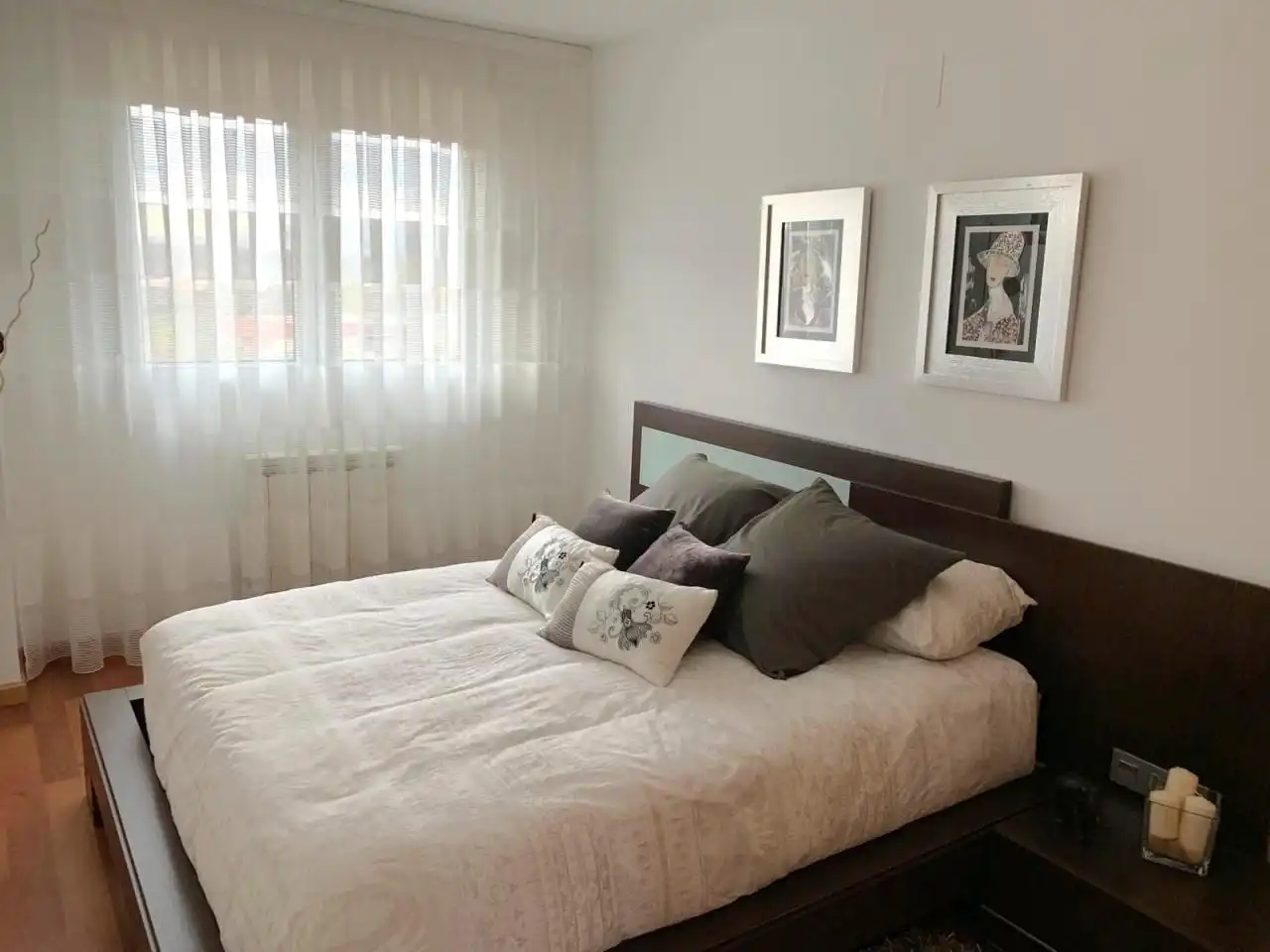 Habitación de Piso en venta en León Capital  con Calefacción, Terraza y Trastero