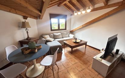 Sala d'estar de Àtic en venda en Alfoz de Lloredo amb Calefacció i Parquet