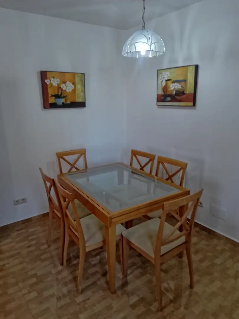 Menjador de Casa o xalet de lloguer en Escalona amb Aire condicionat, Jardí privat i Terrassa