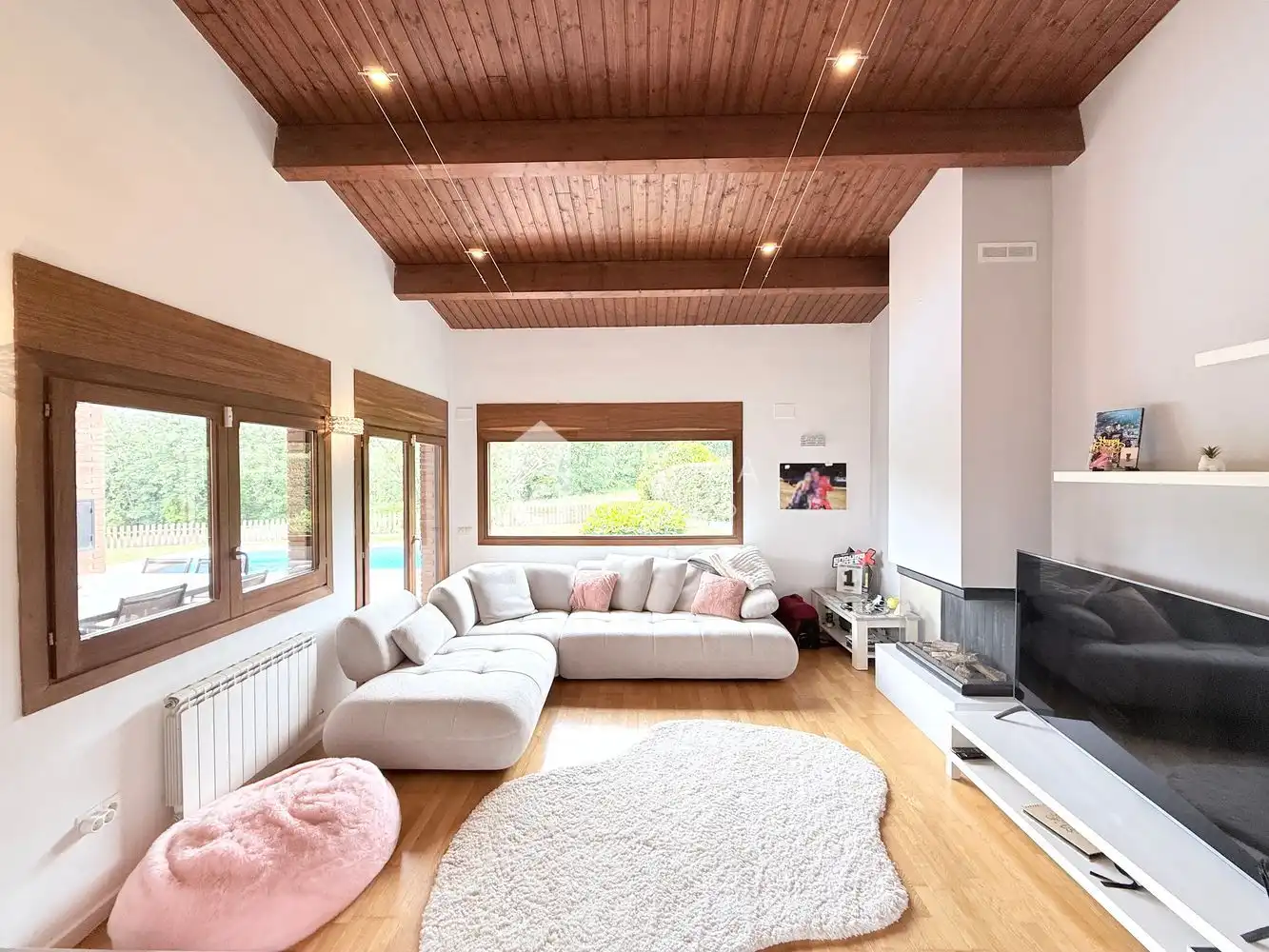 Wohnzimmer von Haus oder Chalet zum Verkauf in Sant Julià de Ramis mit Klimaanlage, Heizung und Privatgarten