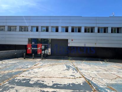 Vista exterior de Nau industrial de lloguer en Barberà del Vallès
