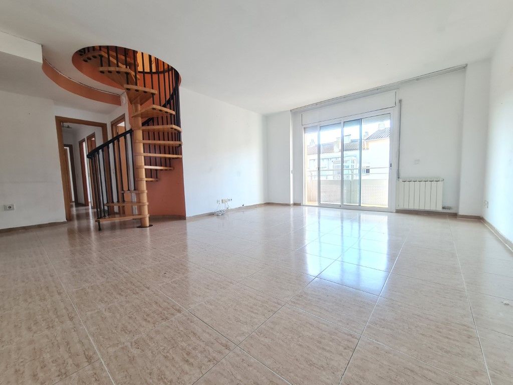 Living room of Flat for sale in Salt  with Balcony