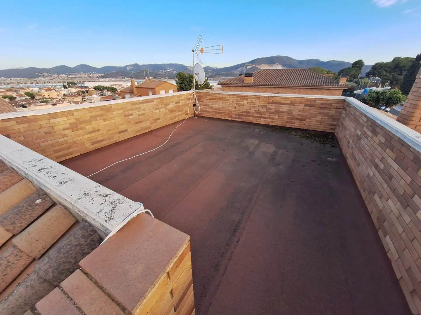 Terrace of Houses for sale in Santa Perpètua de Mogoda  with Air Conditioner, Private garden and Terrace
