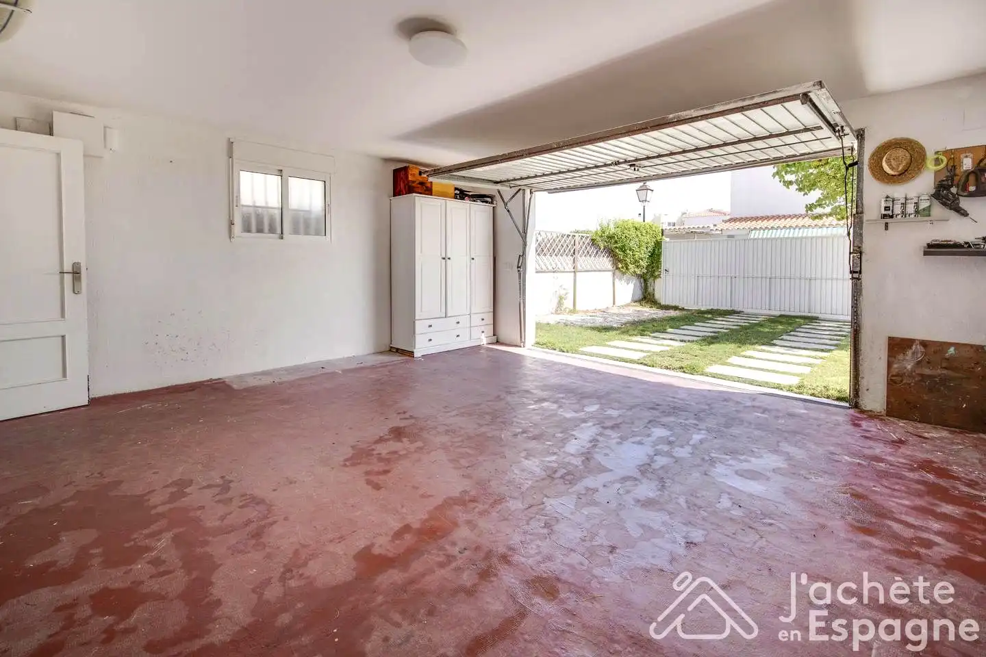 Aparcament de Casa o xalet en venda en Vinaròs amb Aire condicionat, Jardí privat i Terrassa