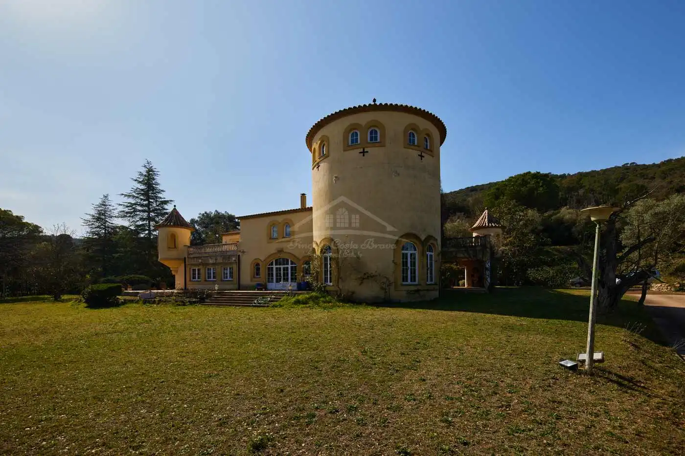 Vista exterior de Finca rústica en venta en Celrà con Calefacción, Jardín privado y Terraza