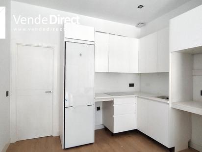 Cuina de Pis en venda en  Madrid Capital amb Aire condicionat, Calefacció i Moblat