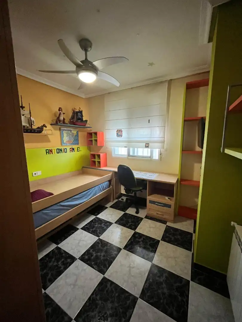 Habitación de Casa adosada en venta en Balazote con Terraza y Amueblado