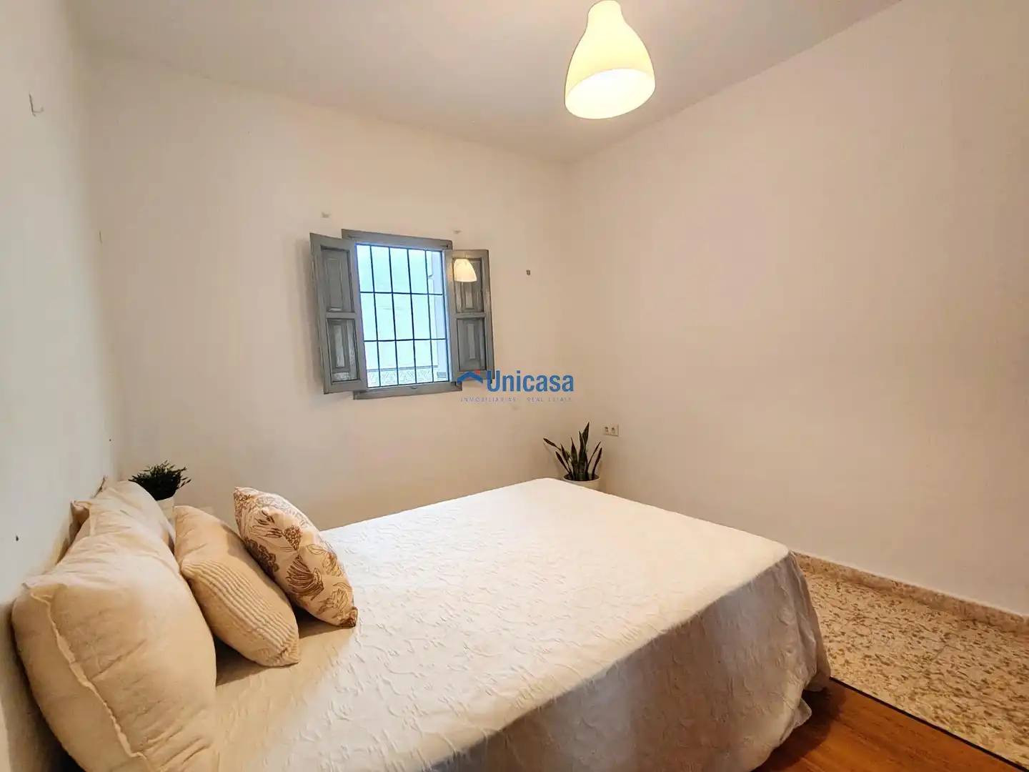 Habitación de Piso en venta en Málaga con Trastero y Amueblado