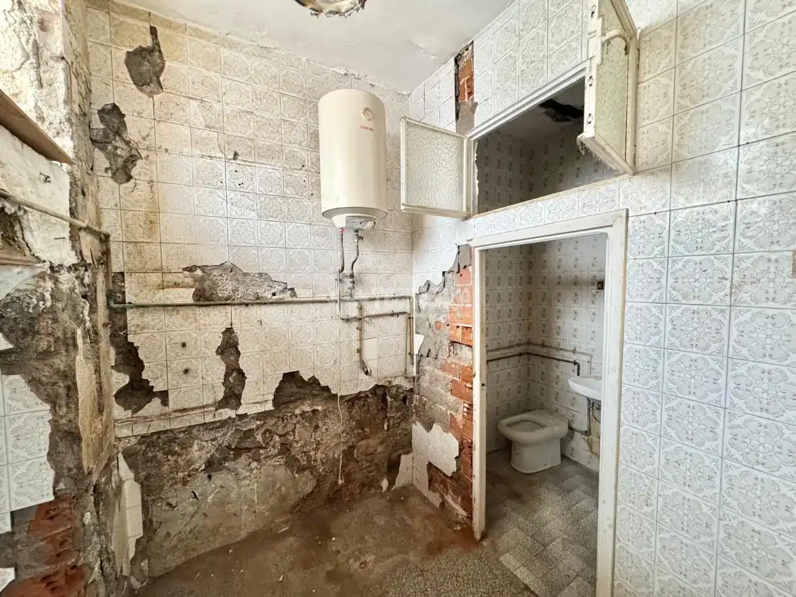 Bany de Casa adosada en venda en Centro