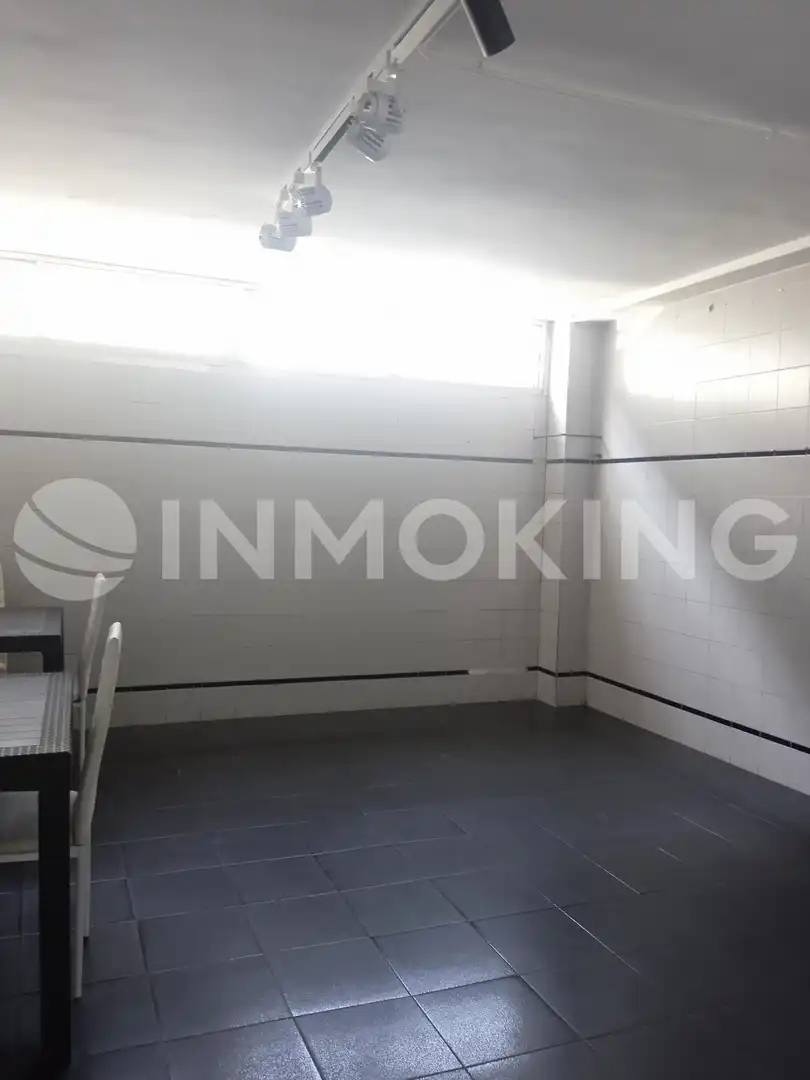 Parking of Industrial buildings for sale in Pinto