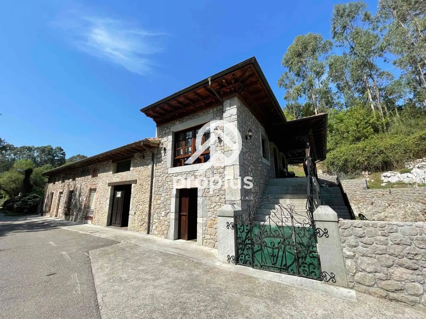 Chalet con terraza en venta en Nueva, imagen 7