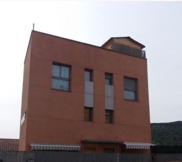 Vista exterior de Dúplex en venda en Corbera de Llobregat amb Moblat