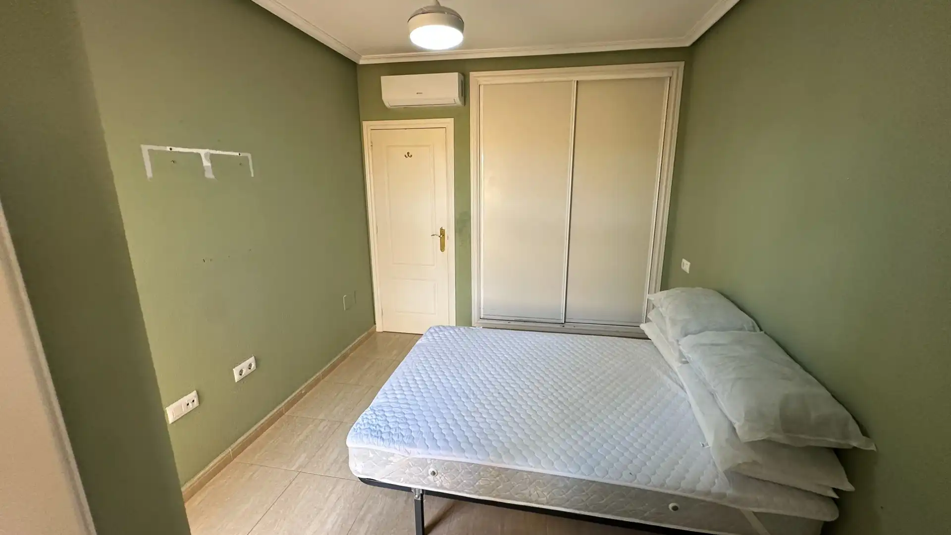 Bedroom of Houses for sale in Daya Nueva  with Swimming Pool