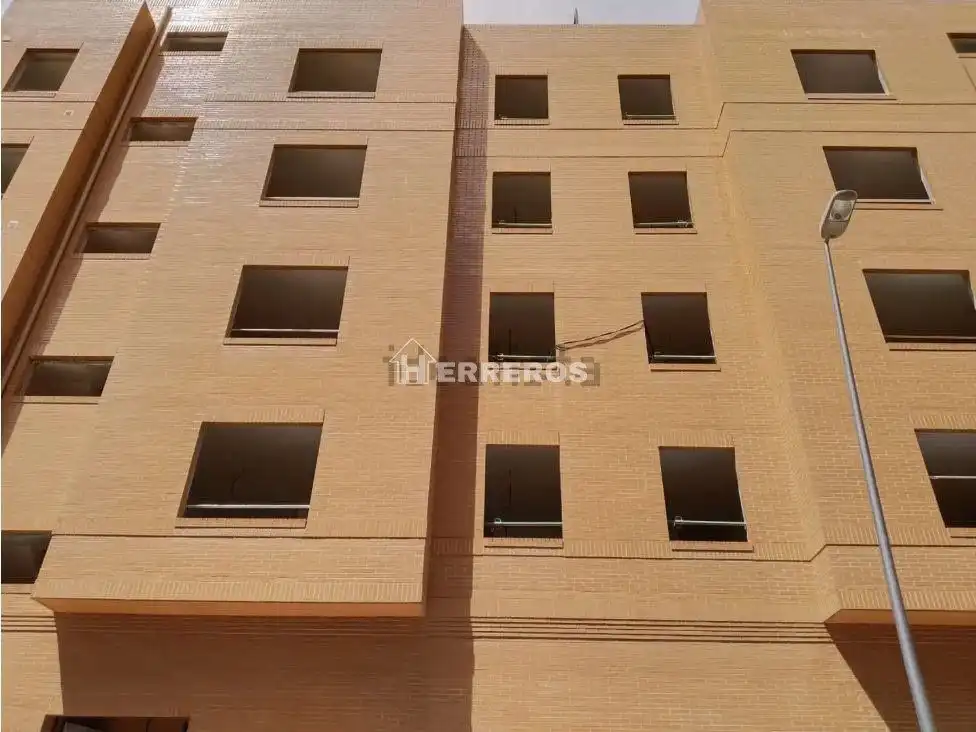 Piso con ascensor en venta en Lardero, imagen 8