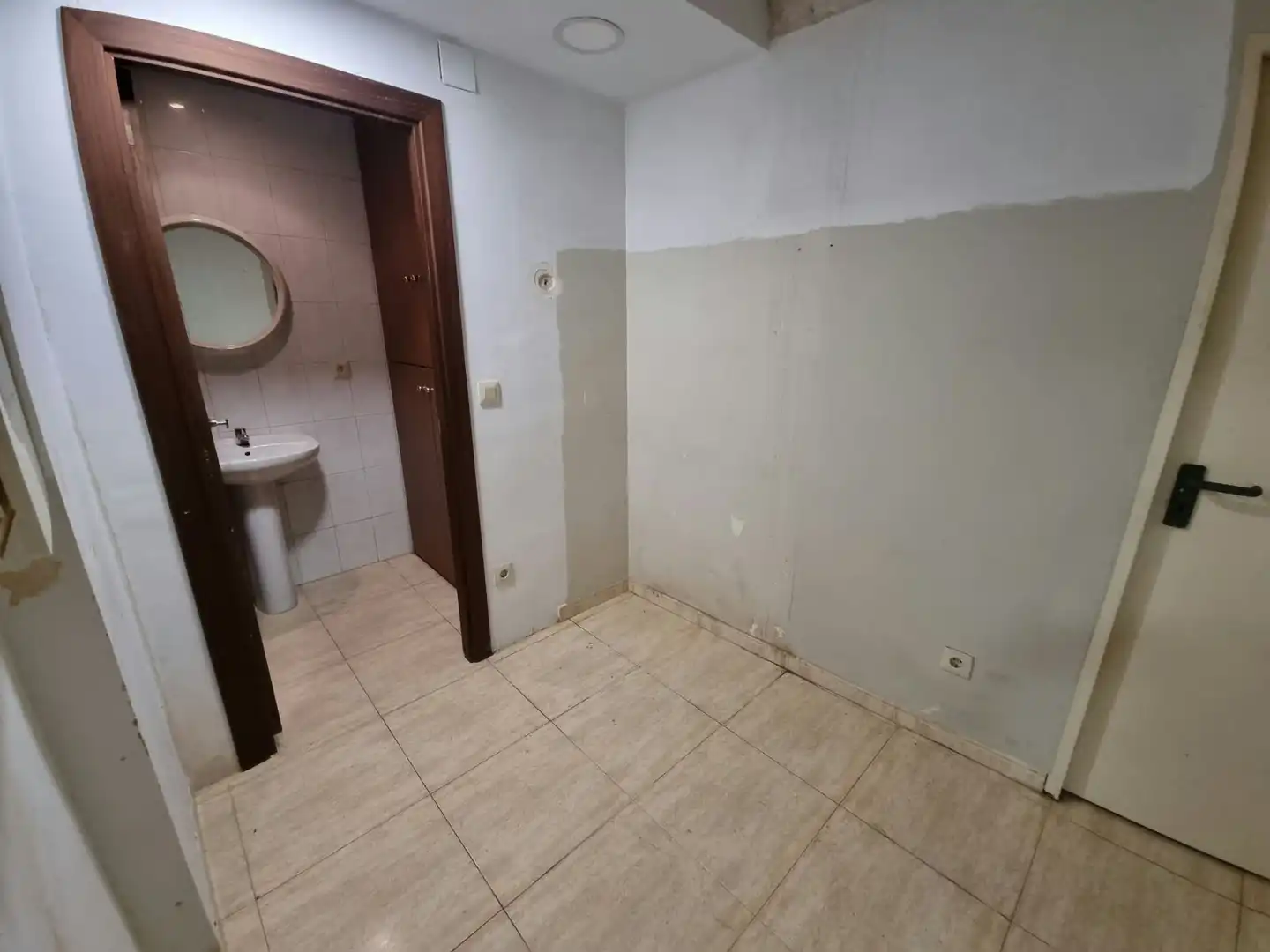 Business premises to rent in BLAY, imagen 11
