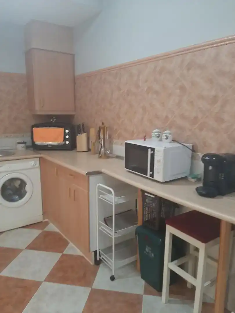 Cuina de Apartament de lloguer en Prado del Rey amb Aire condicionat, Moblat i Forn
