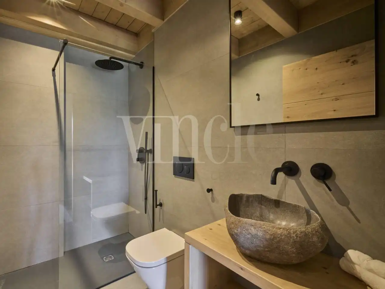 Bathroom of Houses for sale in Guils de Cerdanya  with Heating, Private garden and Parquet flooring