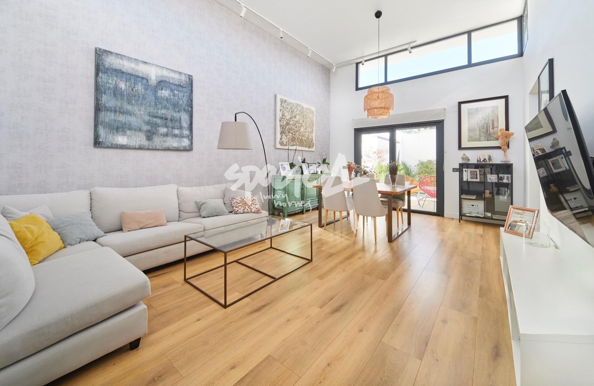 Living room of House or chalet for sale in  Toledo Capital  with Heating, Private garden and Alarm