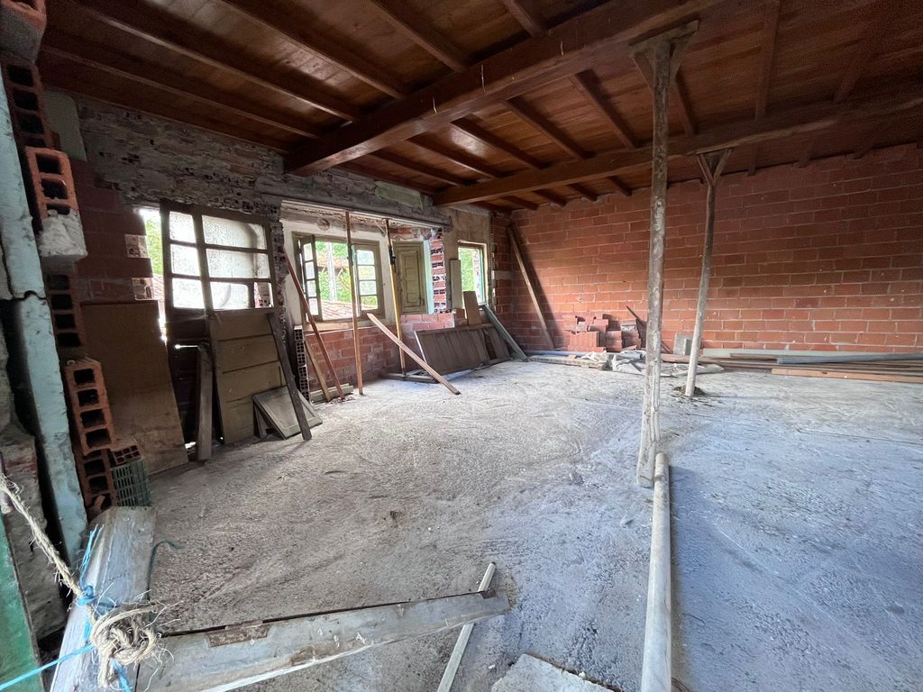 House or chalet for sale in Candamo