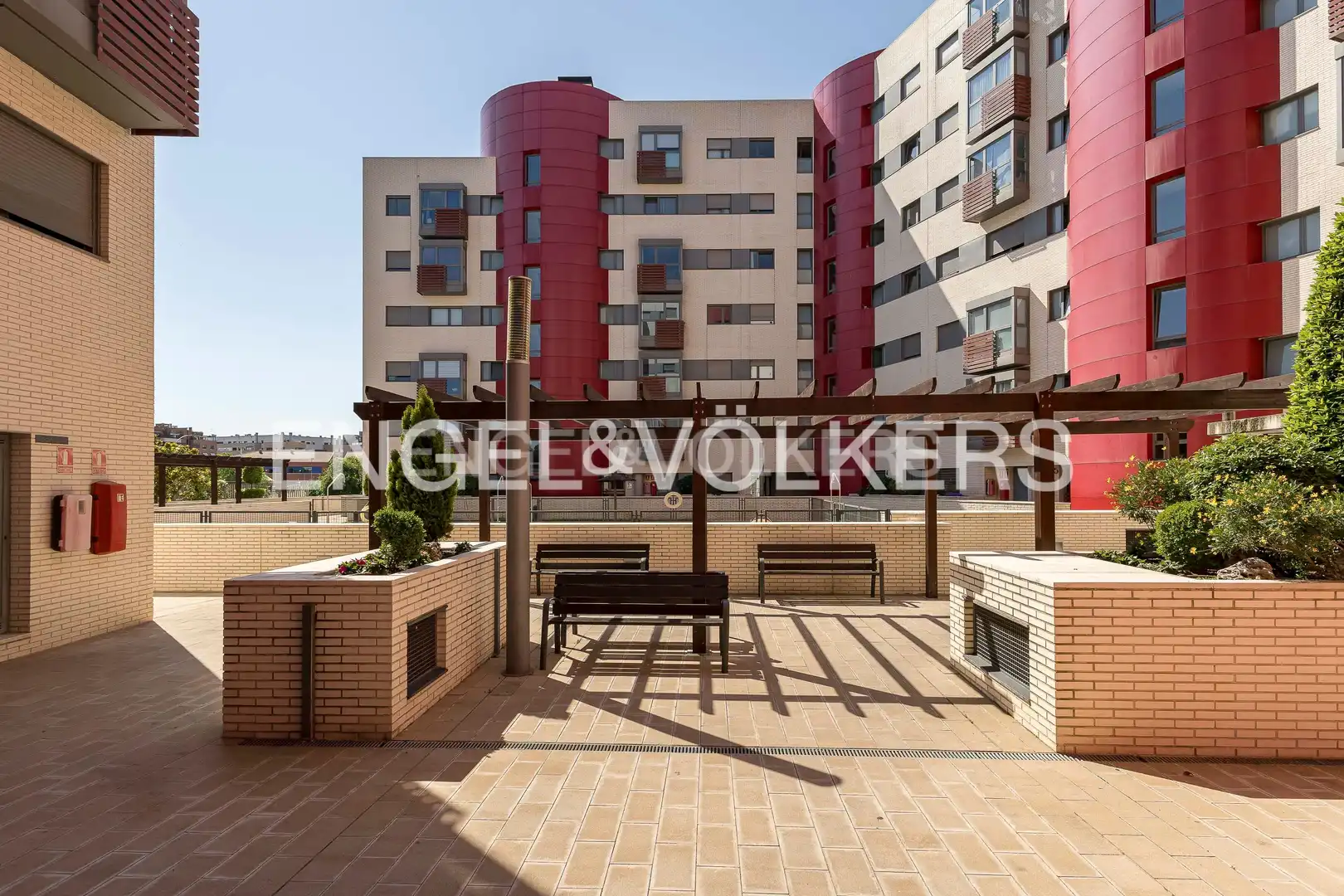 Terraza de Piso en venta en Madrid con Calefacción y Piscina