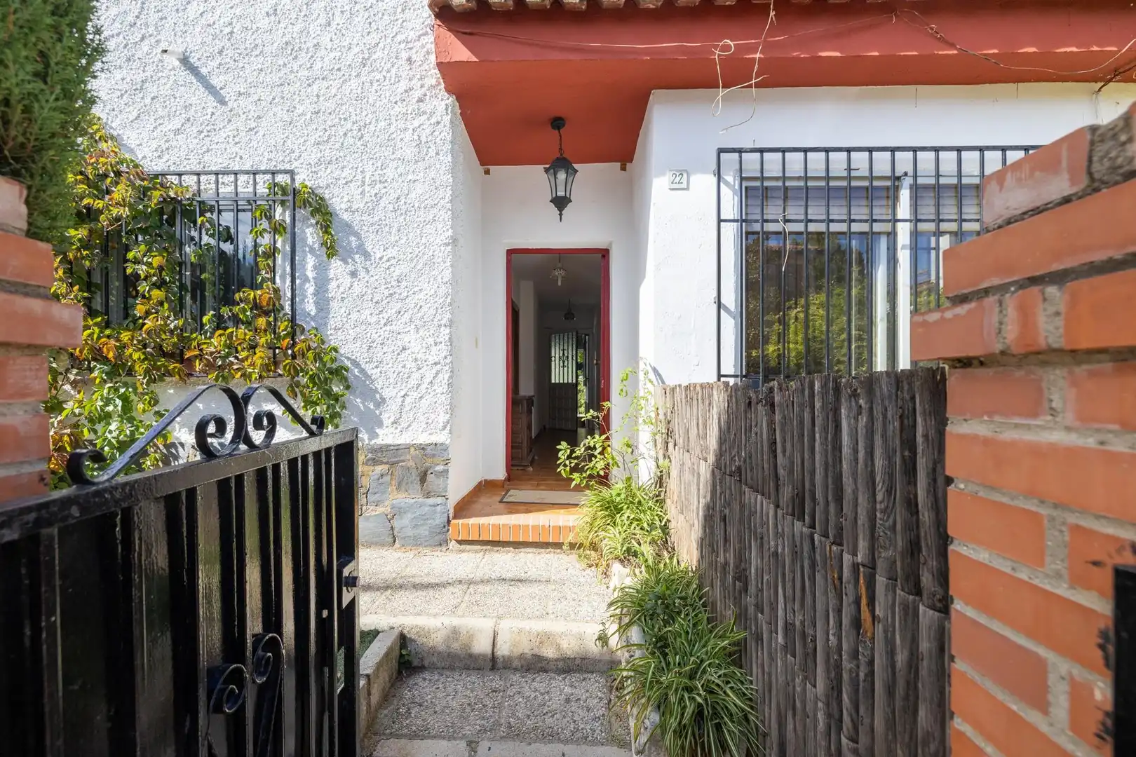 Casa adosada en venta en Ogíjares con Aire acondicionado, Calefacción y Jardín privado