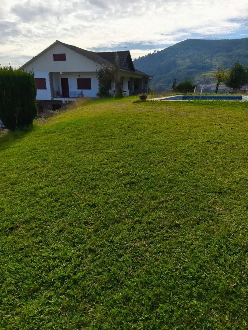 Land for sale in Ribadavia