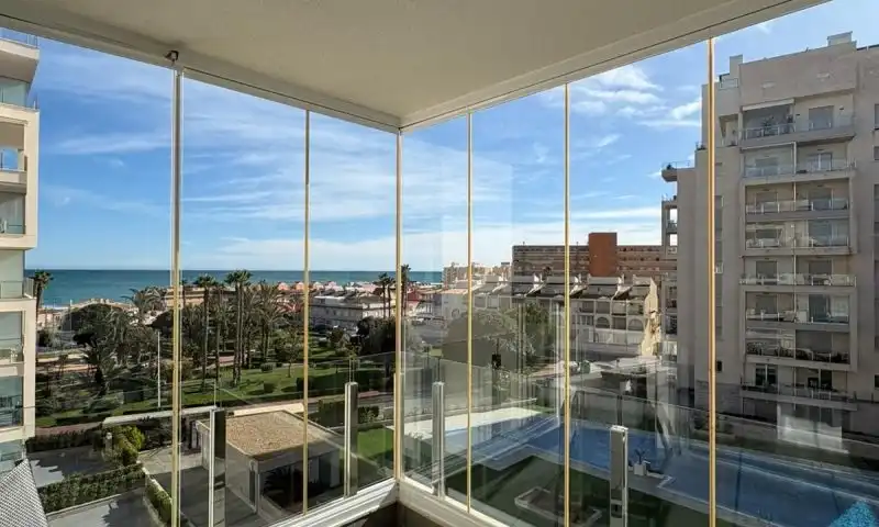 Apartamento con terraza en venta en Avenida de los Daneses, imagen 3
