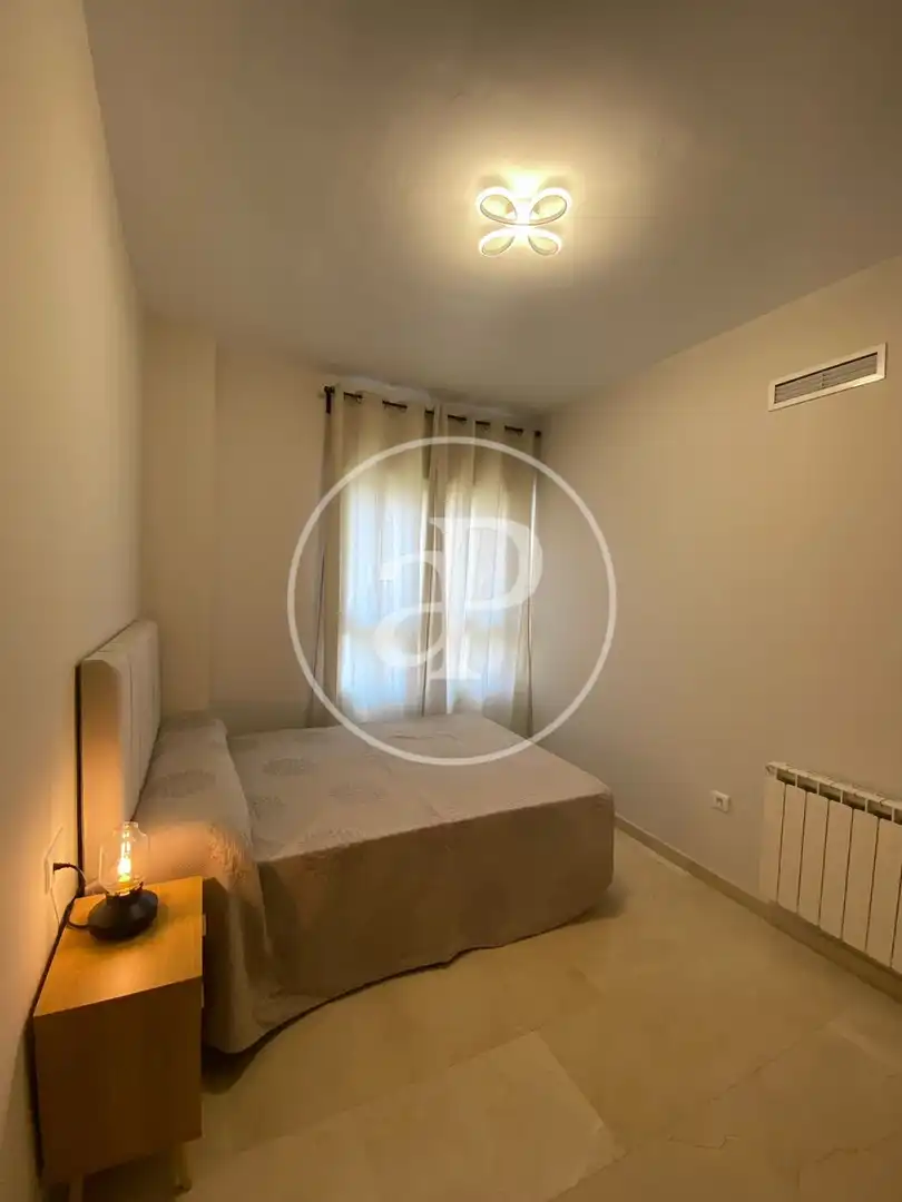 Habitación de Piso de alquiler en Valencia con Aire acondicionado, Calefacción y Jardín privado