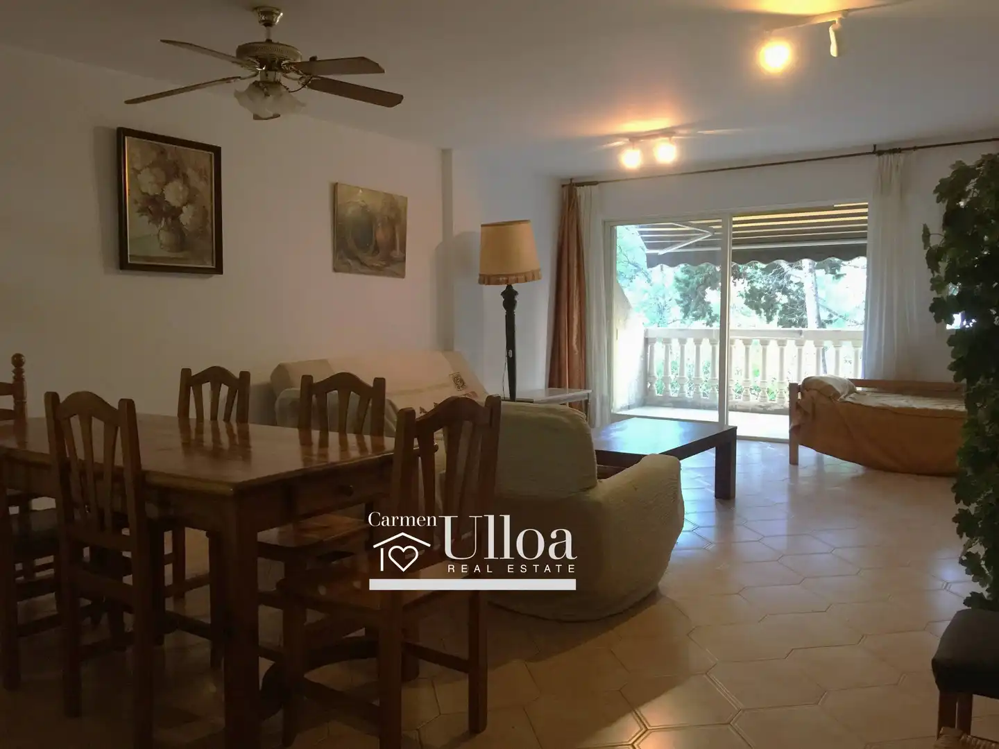 Sala de estar de Piso en venta en El Campello con Terraza y Piscina comunitaria