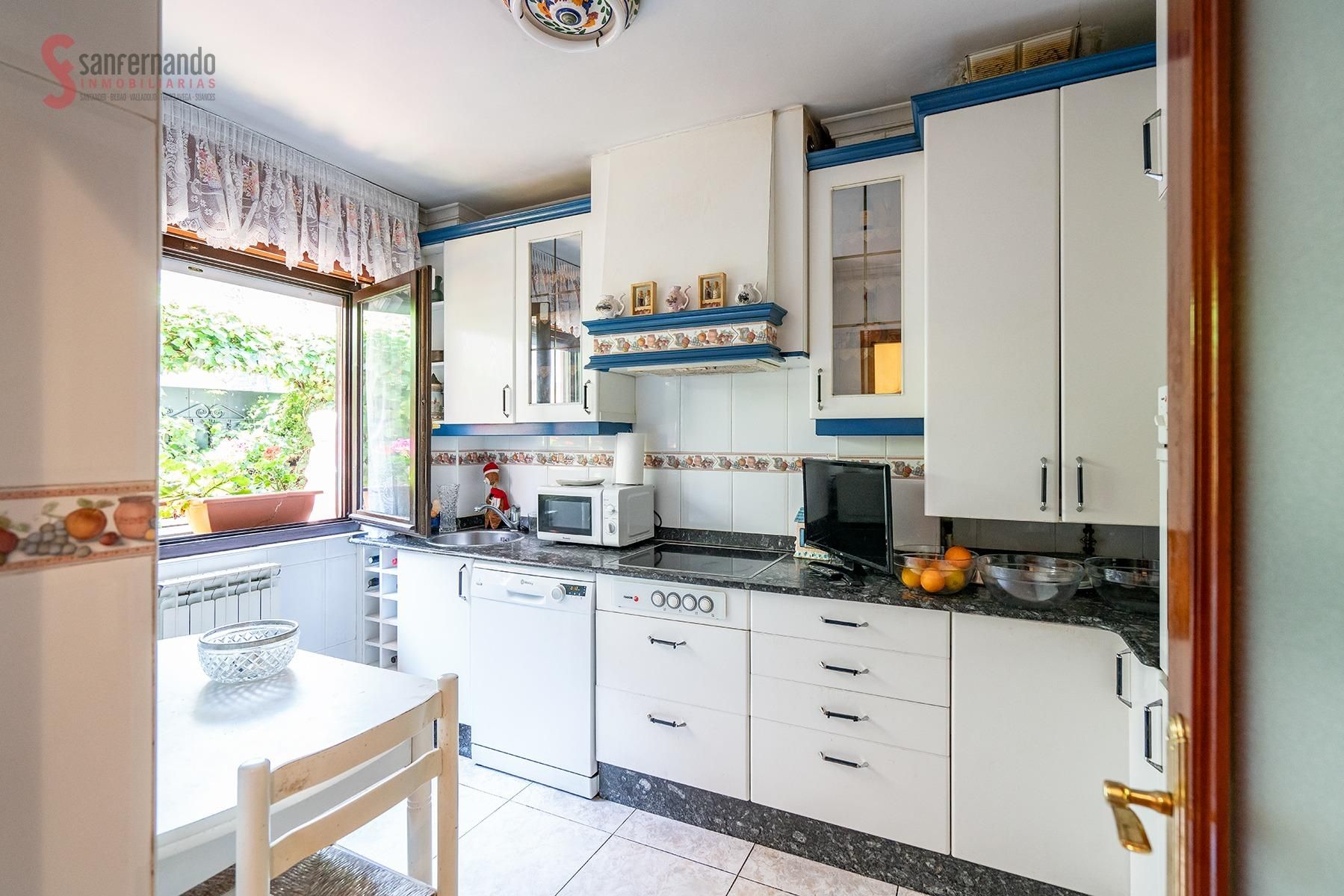 Kitchen of Single-family semi-detached for sale in Santander  with Heating, Private garden and Terrace