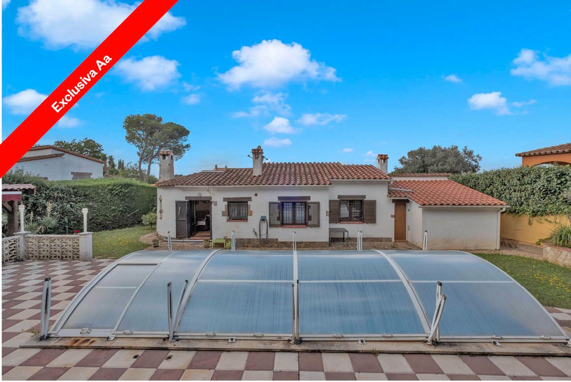Vista exterior de Casa o xalet en venda en Begur amb Calefacció, Jardí privat i Terrassa