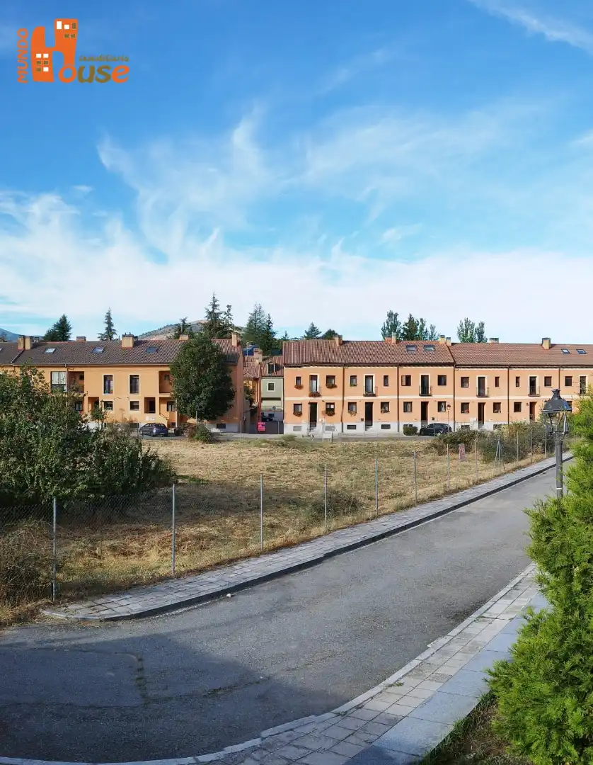 Wohnbaugrundstück zum Verkauf in Paseo Bolonia 7, imagen 5
