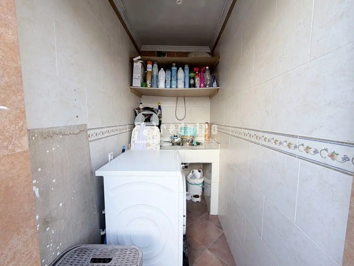 Cuina de Casa o xalet de lloguer en Málaga amb Aire condicionat i Terrassa