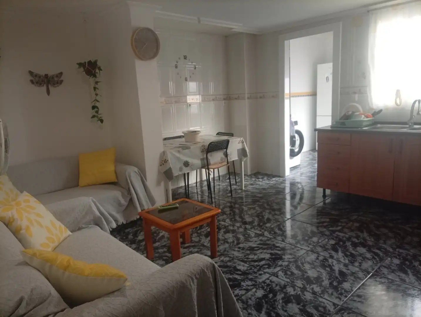 Sala d'estar de Pis per a compartir en Elche ciudad