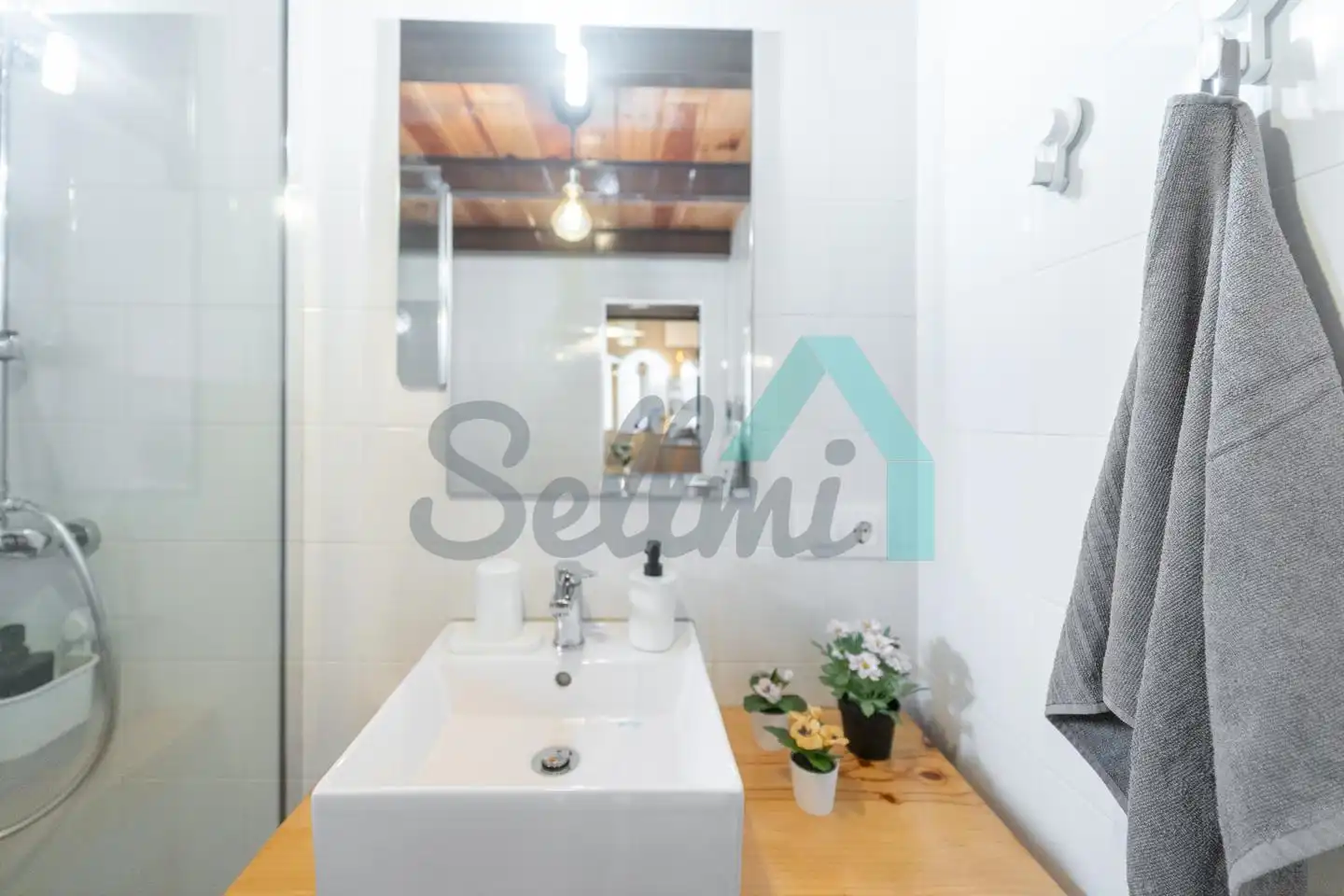 Baño de Casa adosada de alquiler en Oviedo  con Jardín privado, Parquet y Terraza