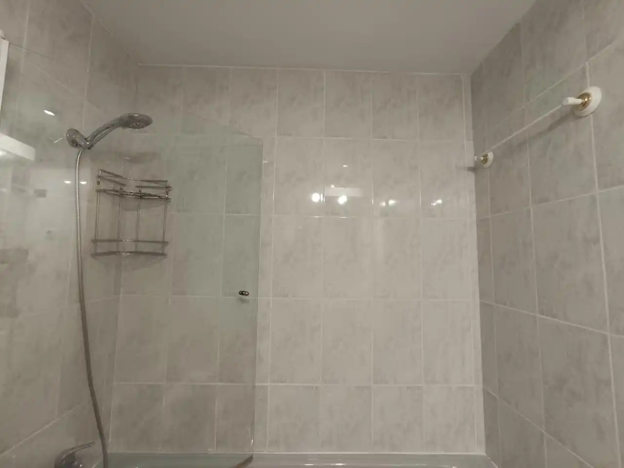 Baño de Ático de alquiler en Madrid con Aire acondicionado, Calefacción y Terraza