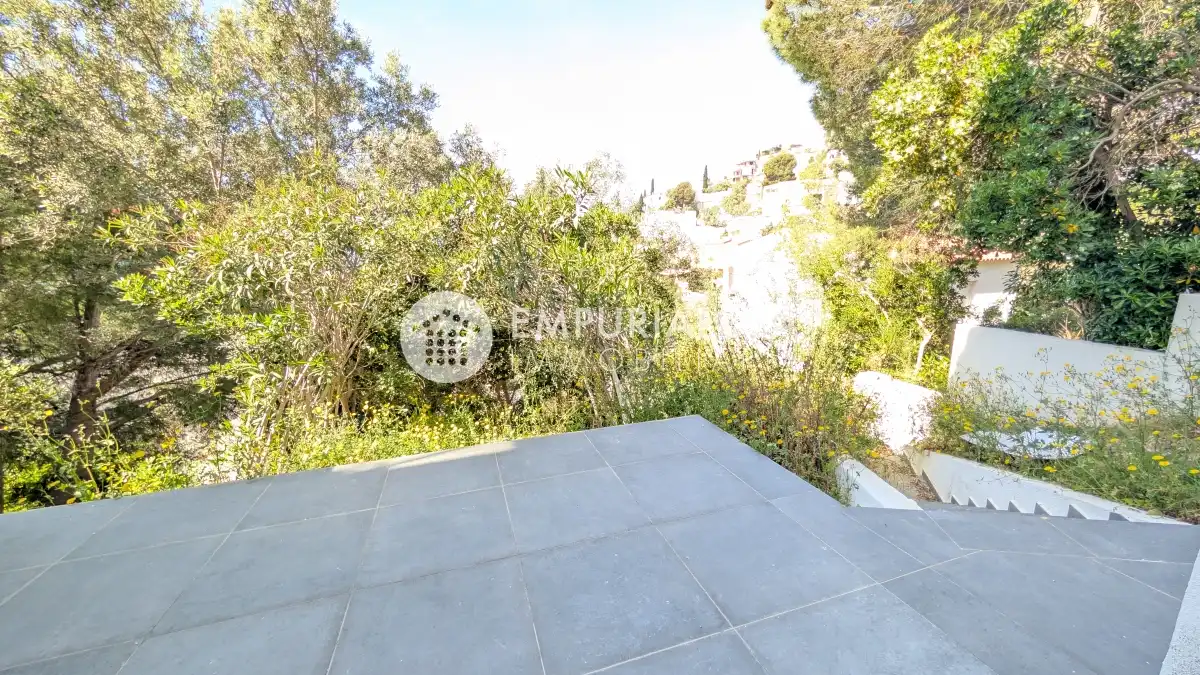 Terrace of Houses for sale in Roses  with Air Conditioner and Private garden
